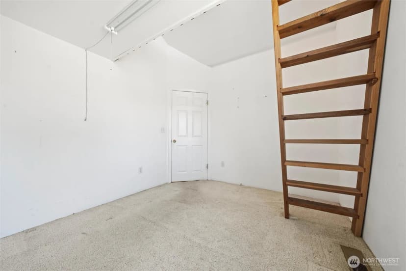 Property photo for 220 Park Place Street, Electric City photo 15