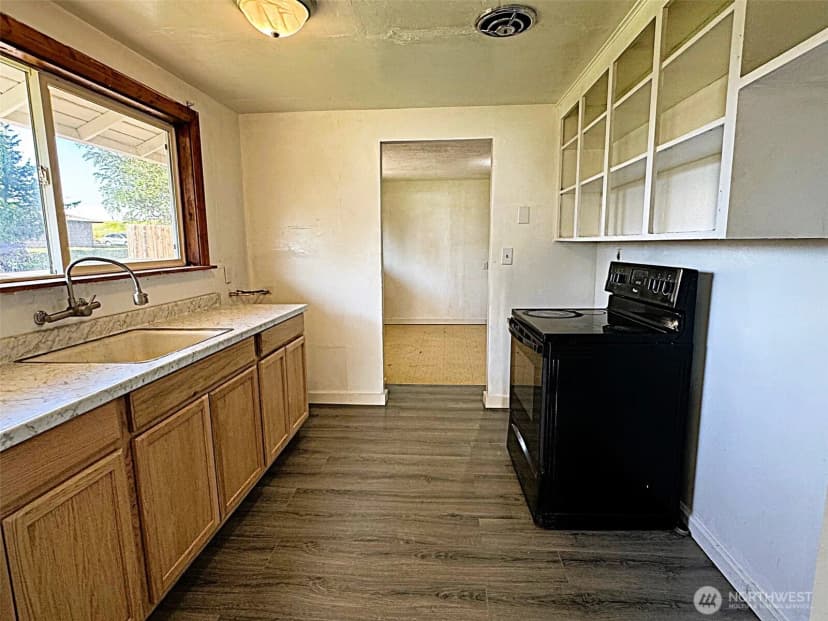 Property photo for 334 E Elm Street, Othello photo 4