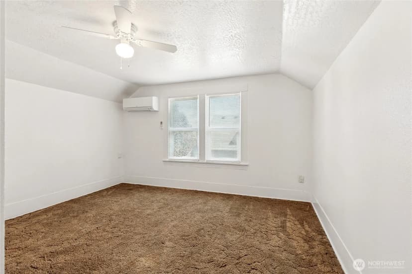 Property photo for 714 S Gold Street, Centralia photo 15