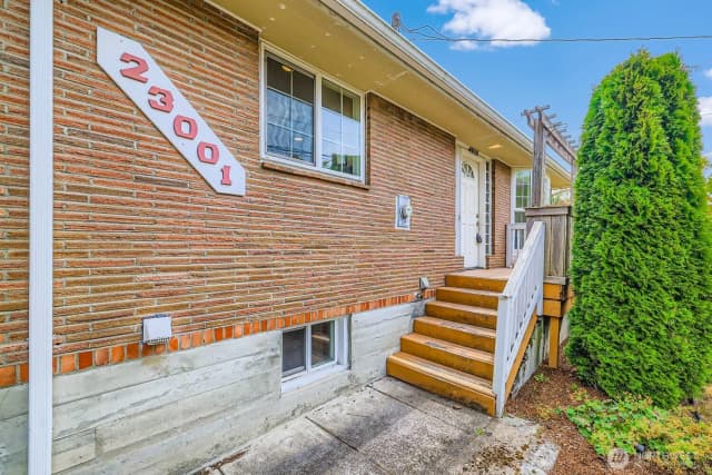 Property photo for 23001 Brier Road, Brier photo 3