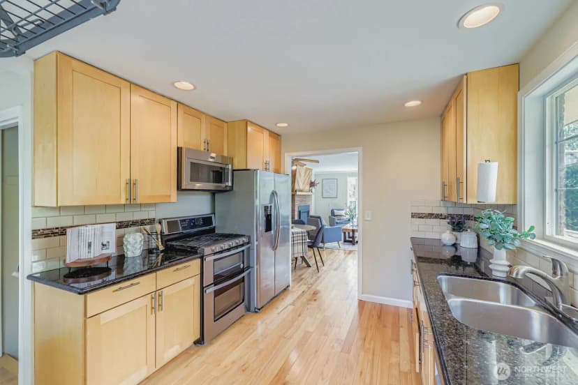 Property photo for 23001 Brier Road, Brier photo 9