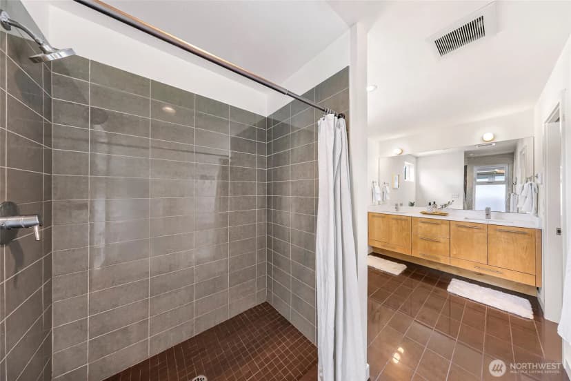 Property photo for 8363 29th Avenue Nw, Seattle photo 25