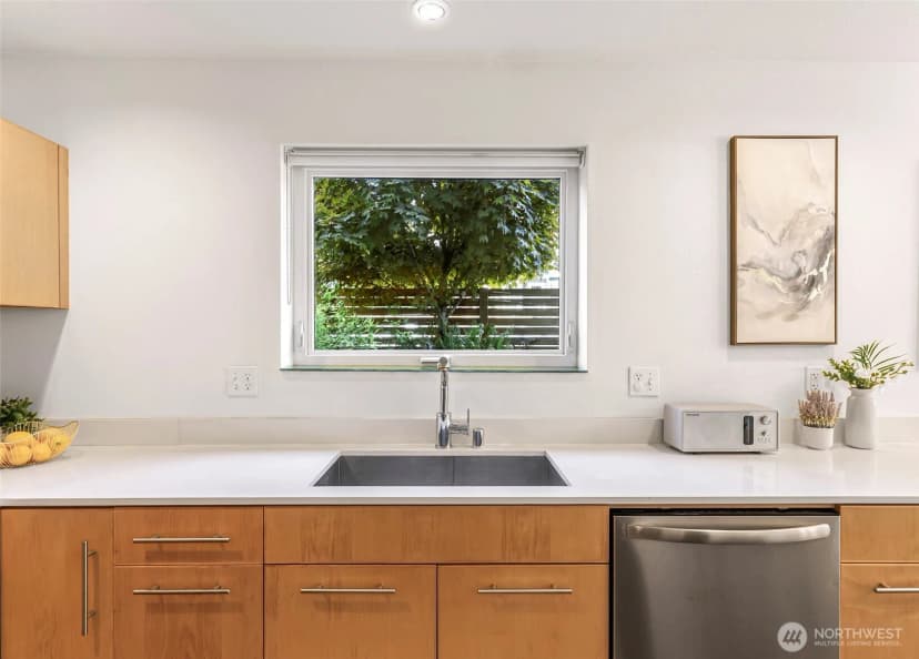 Property photo for 8363 29th Avenue Nw, Seattle photo 11