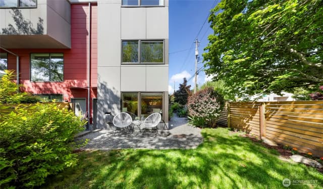 Property photo for 8363 29th Avenue Nw, Seattle photo 2