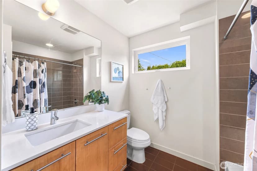 Property photo for 8363 29th Avenue Nw, Seattle photo 18
