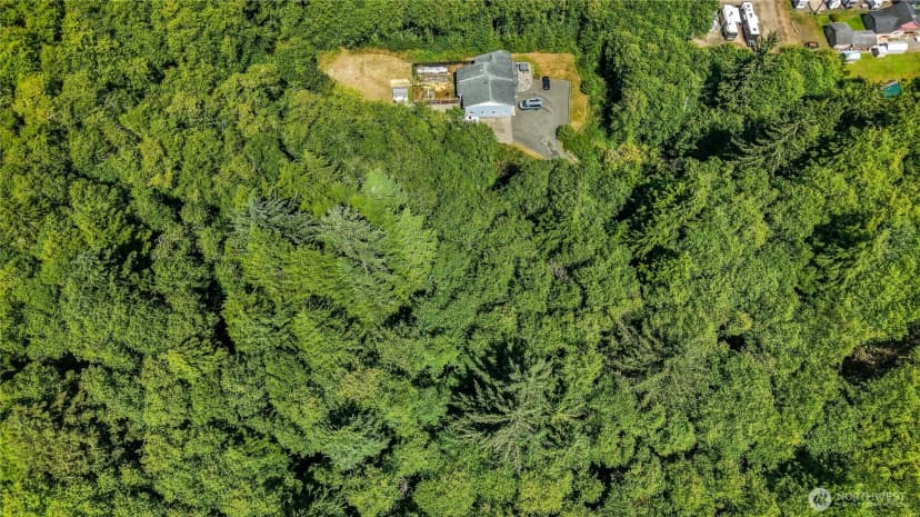 Property photo for 5001 Fourth Avenue Sw, Ilwaco photo 17