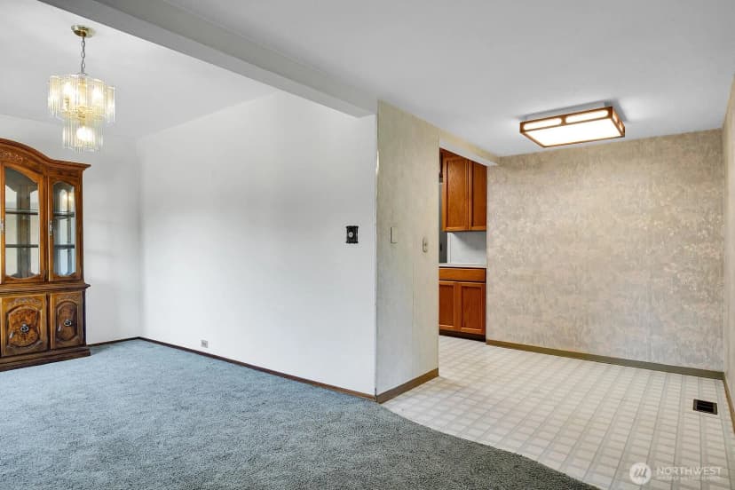 Property photo for 7502 14th Avenue Sw, Seattle photo 7