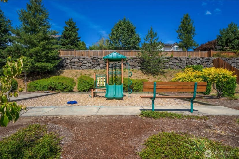 Property photo for 27472 214th Avenue Se, Maple Valley photo 38