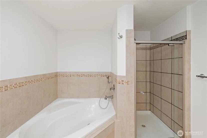 Property photo for 14715 318th Street E, Graham photo 17