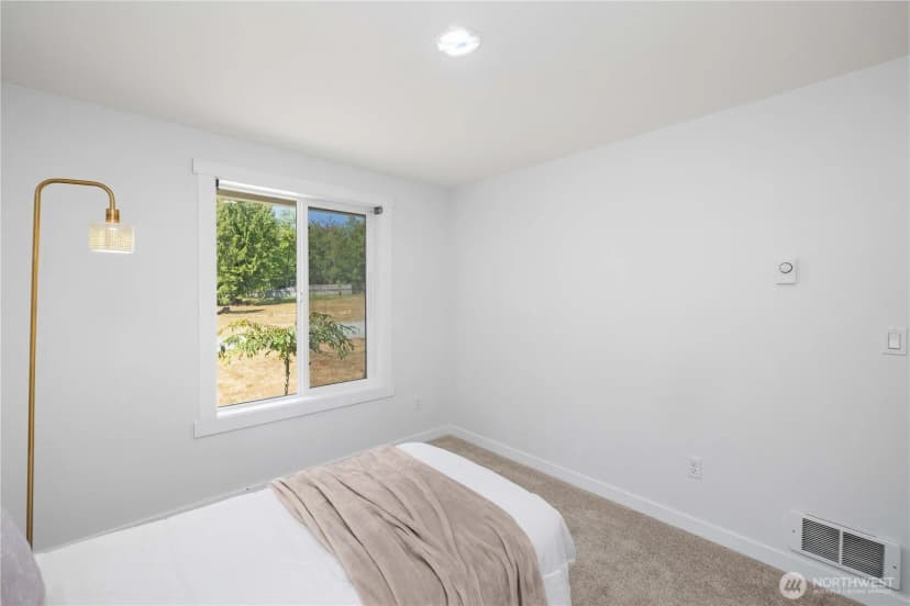 Property photo for 14715 318th Street E, Graham photo 24