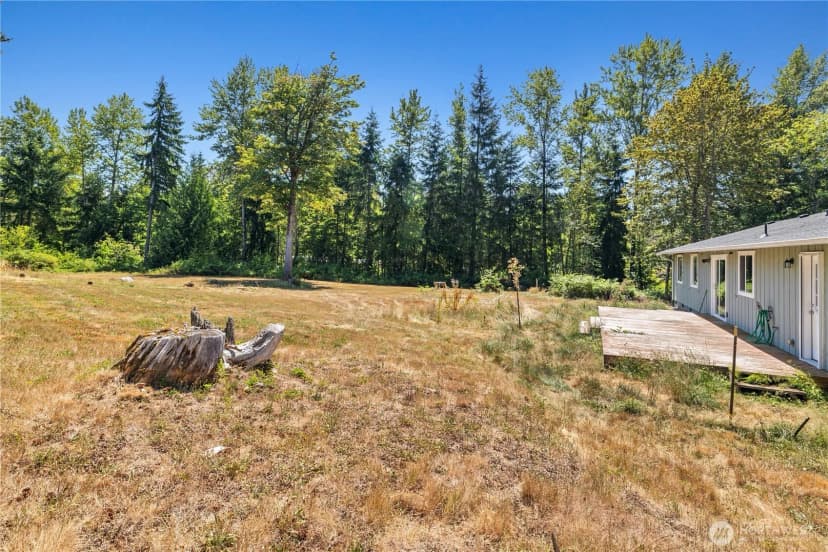 Property photo for 14715 318th Street E, Graham photo 32