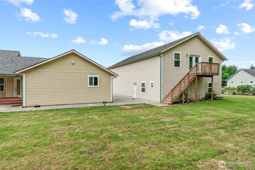 Property photo for 16 Monroe Drive, Cathlamet photo 12