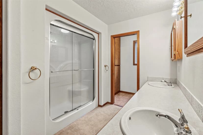 Property photo for 16 Monroe Drive, Cathlamet photo 26