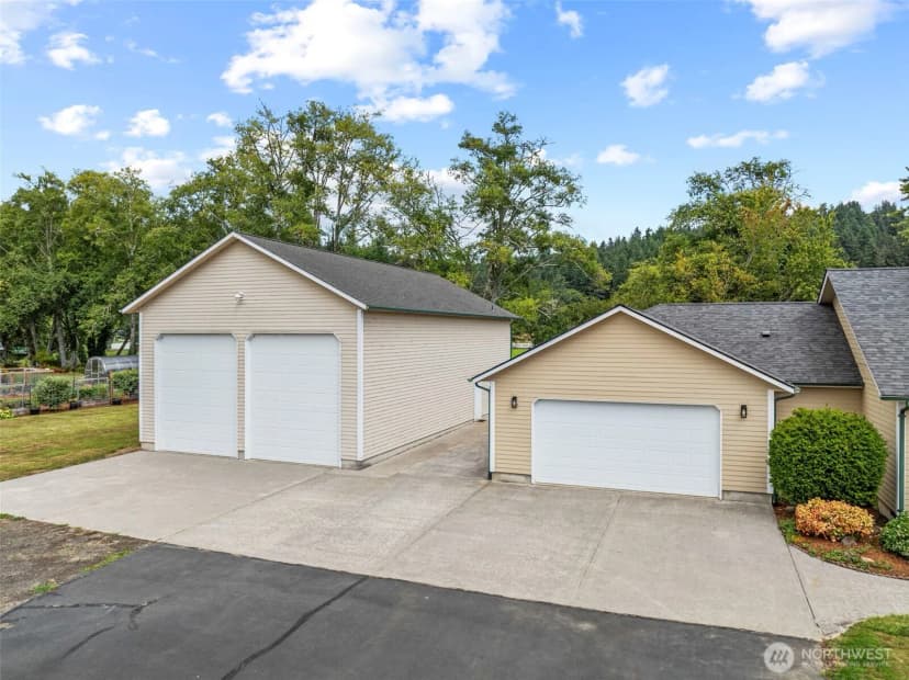 Property photo for 16 Monroe Drive, Cathlamet photo 6