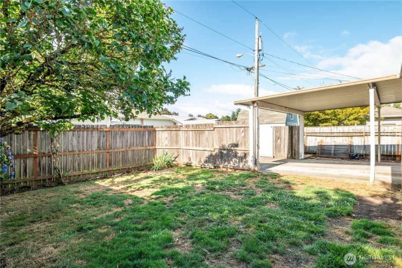 Property photo for 2661 Maple Street, Longview photo 24