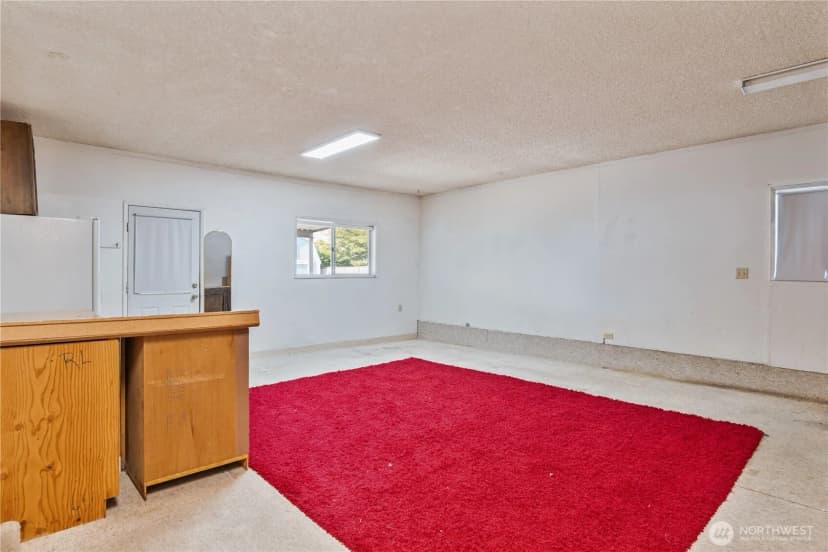 Property photo for 2661 Maple Street, Longview photo 21