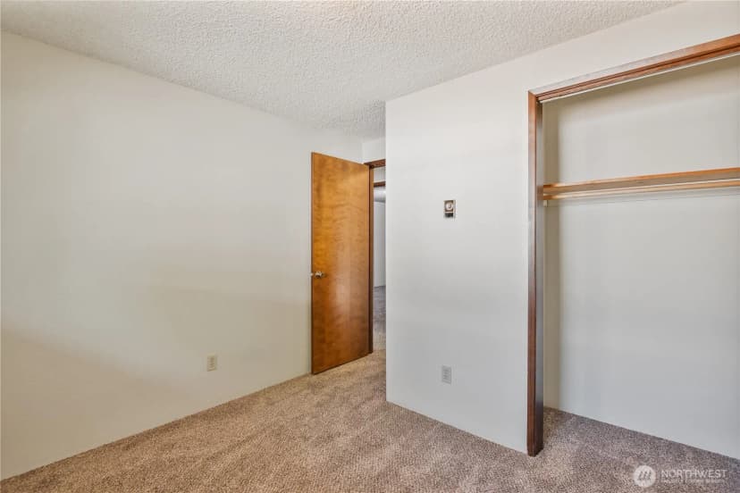 Property photo for 2661 Maple Street, Longview photo 20