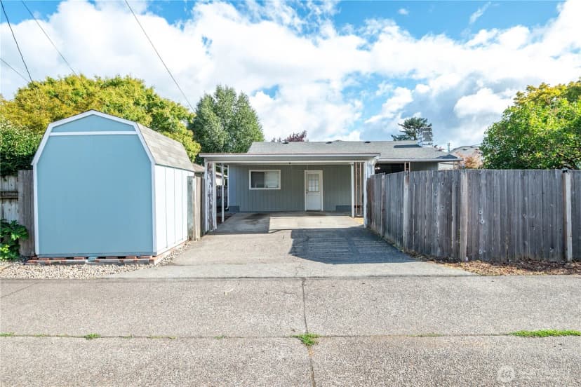 Property photo for 2661 Maple Street, Longview photo 28