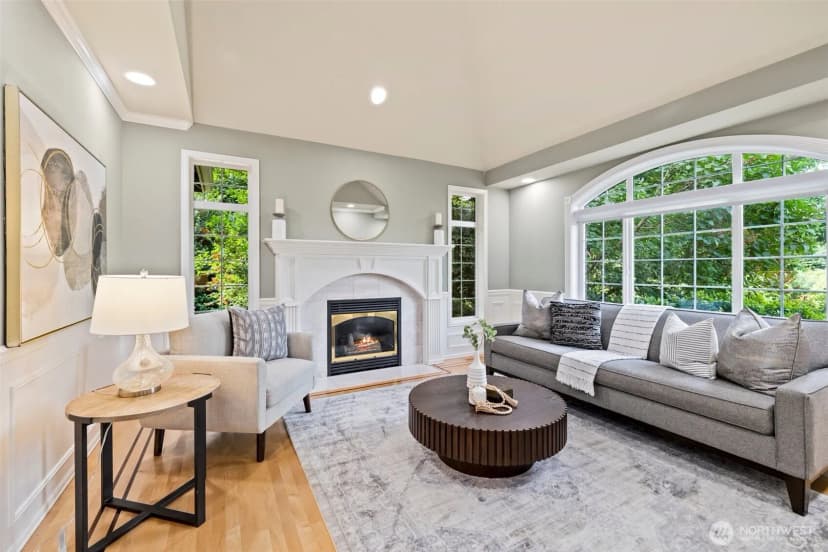 Property photo for 14300 227th Avenue Ne, Woodinville photo 4