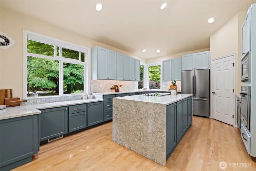 Property photo for 14300 227th Avenue Ne, Woodinville photo 8