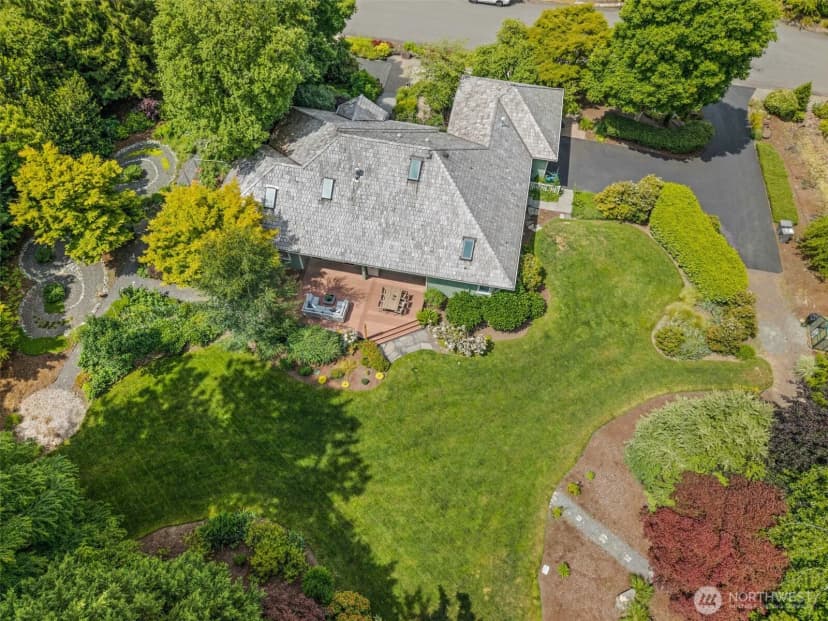 Property photo for 14300 227th Avenue Ne, Woodinville photo 38