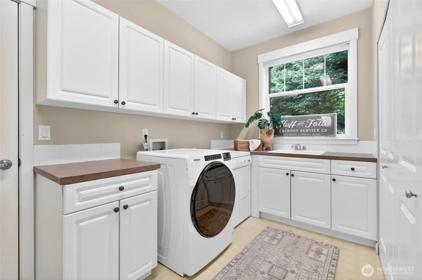 Property photo for 3820 Fielding Avenue, Bellingham photo 11