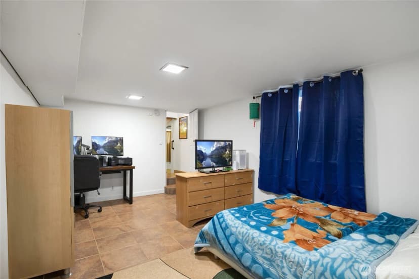 Property photo for 11424 69th Place S, Seattle photo 23