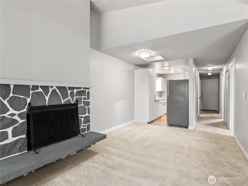 Property photo for 13041 12th Avenue Sw, Burien photo 6