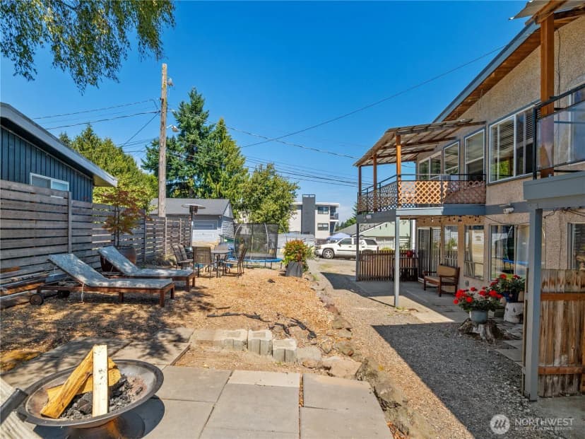 Property photo for 13041 12th Avenue Sw, Burien photo 32