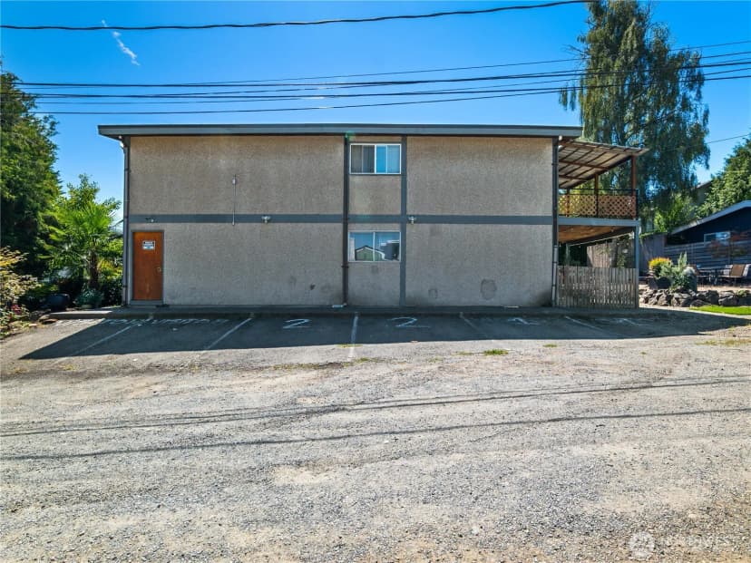 Property photo for 13041 12th Avenue Sw, Burien photo 35