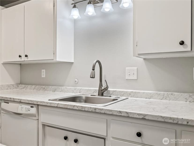 Property photo for 13041 12th Avenue Sw, Burien photo 10