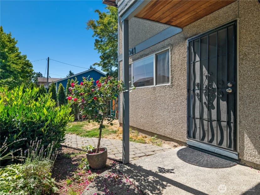 Property photo for 13041 12th Avenue Sw, Burien photo 19