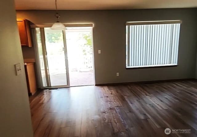 Property photo for 3000 Ne Loyola Street, Bremerton photo 2