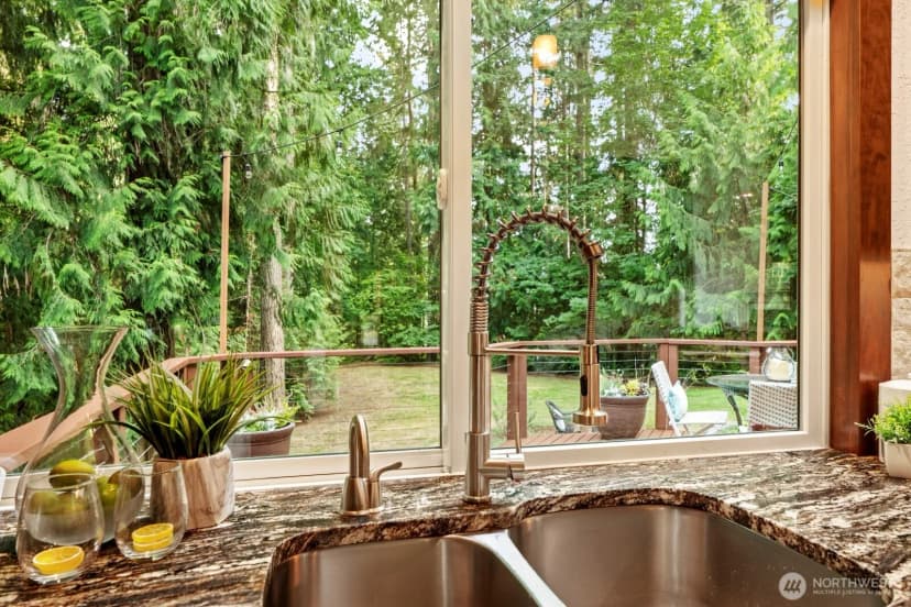 Property photo for 19507 Ne 162nd Street, Woodinville photo 11