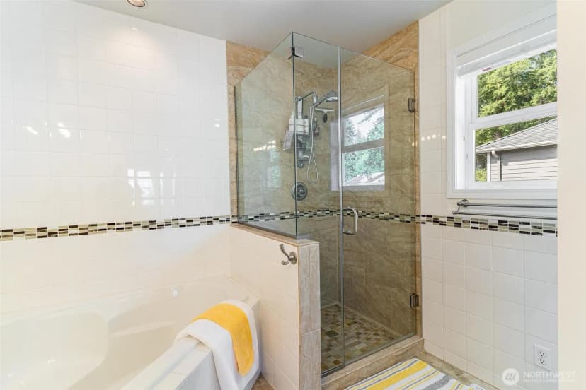 Property photo for 5920 157th Street Sw, Edmonds photo 25