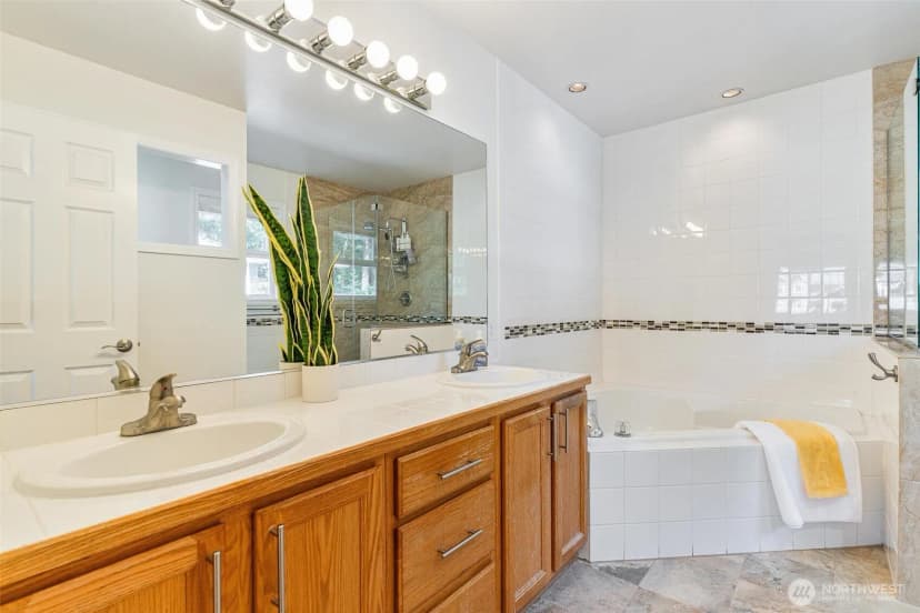 Property photo for 5920 157th Street Sw, Edmonds photo 24