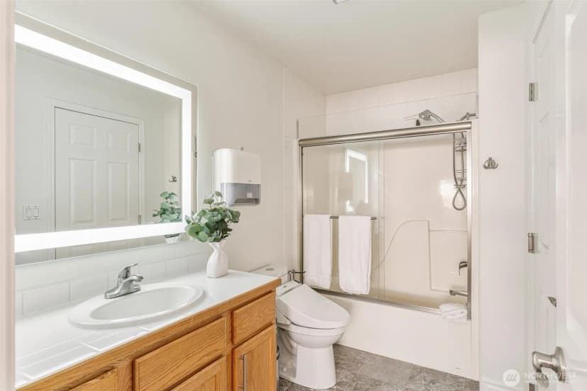 Property photo for 5920 157th Street Sw, Edmonds photo 18