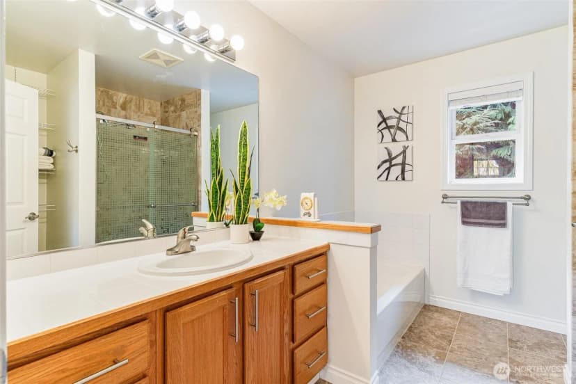 Property photo for 5920 157th Street Sw, Edmonds photo 28