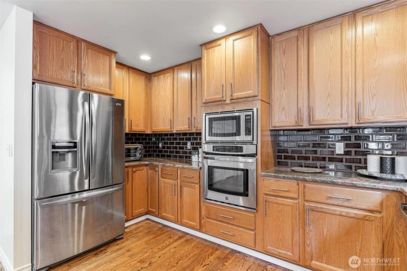 Property photo for 5920 157th Street Sw, Edmonds photo 10