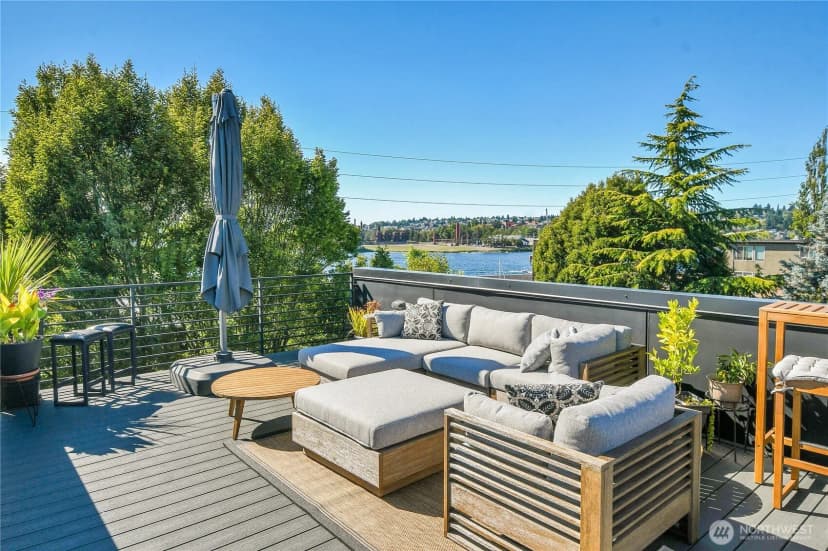 Property photo for 2375 Minor Avenue E, Seattle photo 16
