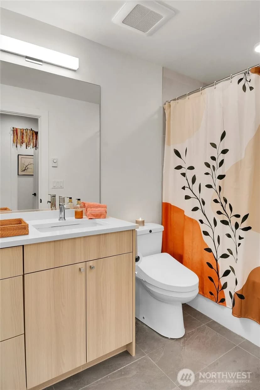 Property photo for 2375 Minor Avenue E, Seattle photo 25