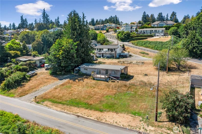Property photo for 2372 Valley Avenue E, Port Orchard photo 7