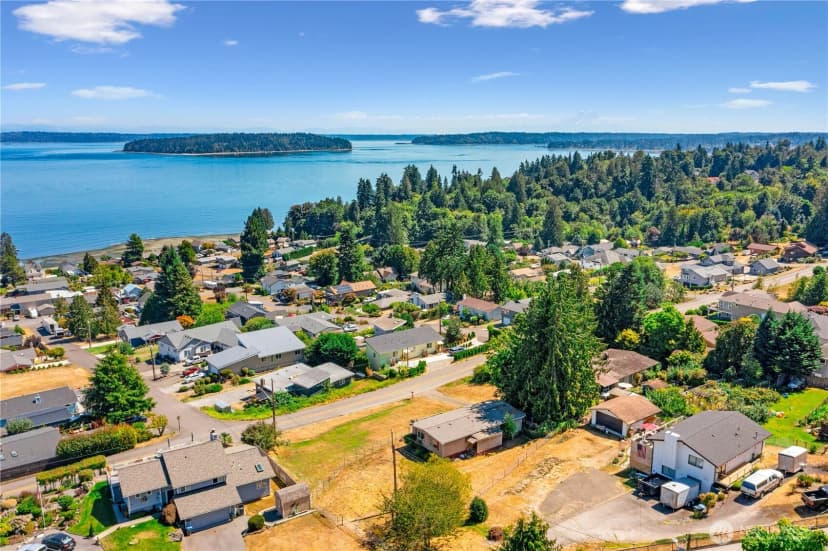 Property photo for 2372 Valley Avenue E, Port Orchard photo 36