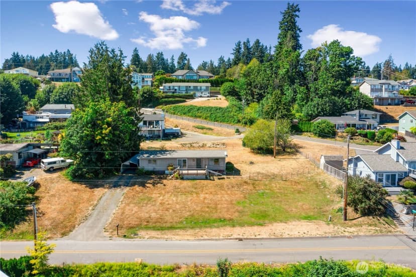 Property photo for 2372 Valley Avenue E, Port Orchard photo 6