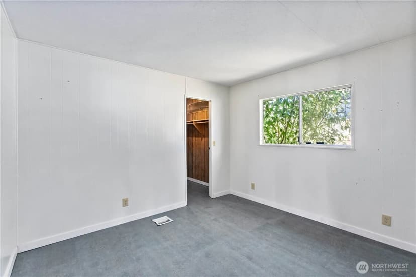 Property photo for 2372 Valley Avenue E, Port Orchard photo 26