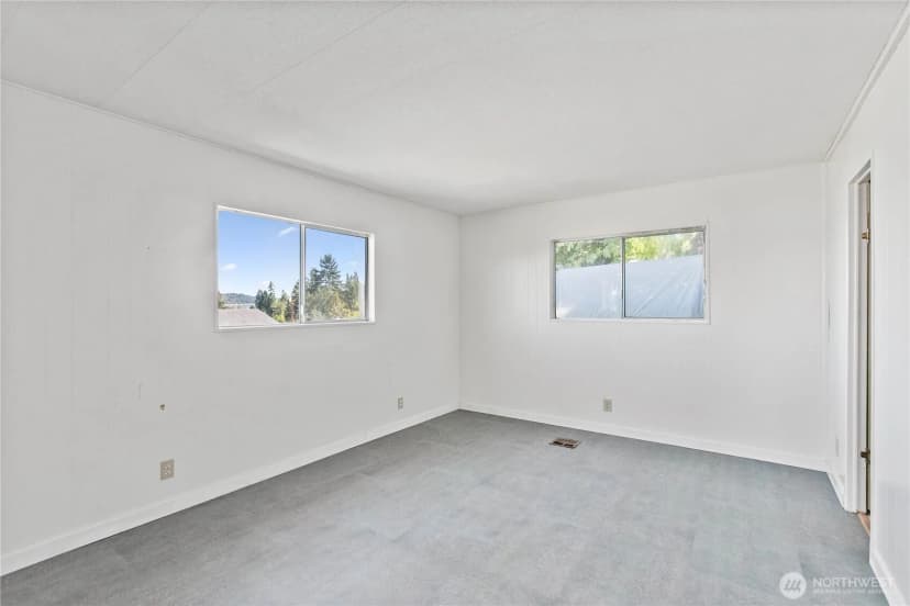 Property photo for 2372 Valley Avenue E, Port Orchard photo 22