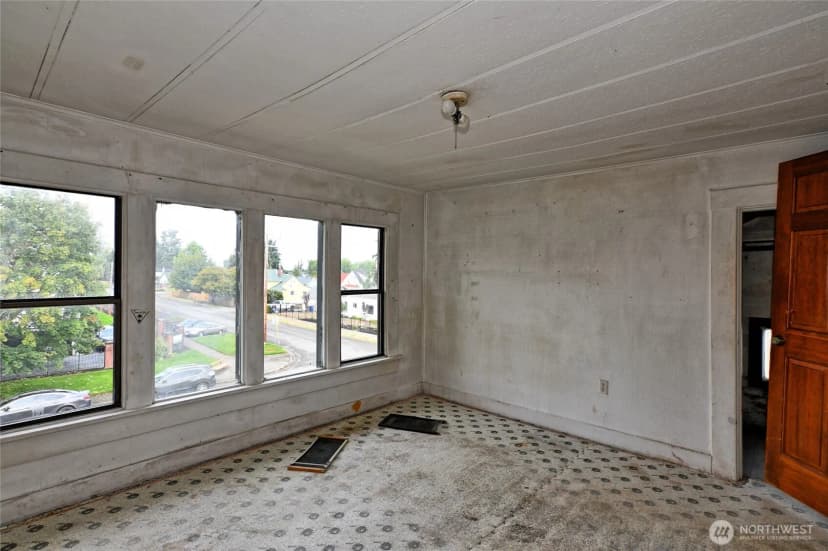 Property photo for 1703 Oakes Avenue, Everett photo 11