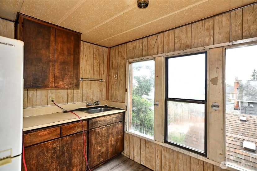 Property photo for 1703 Oakes Avenue, Everett photo 32