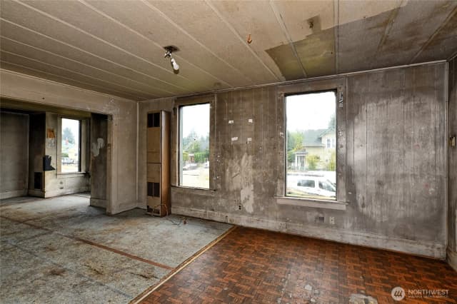 Property photo for 1703 Oakes Avenue, Everett photo 4