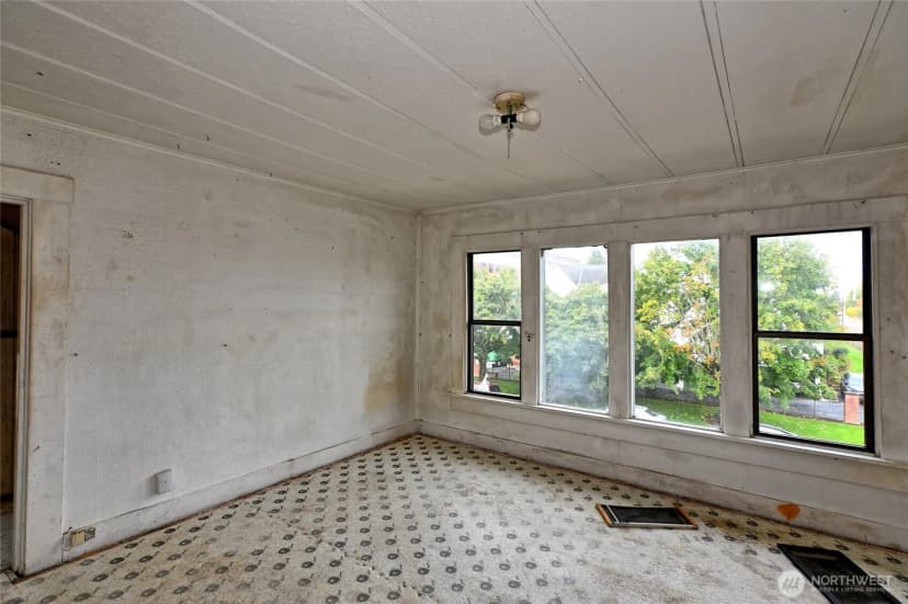 Property photo for 1703 Oakes Avenue, Everett photo 10